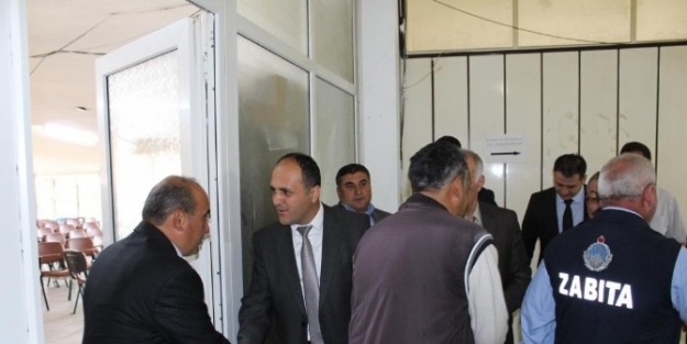 Başkan Özaltun, Belediye Personeli İle Bayramlaştı