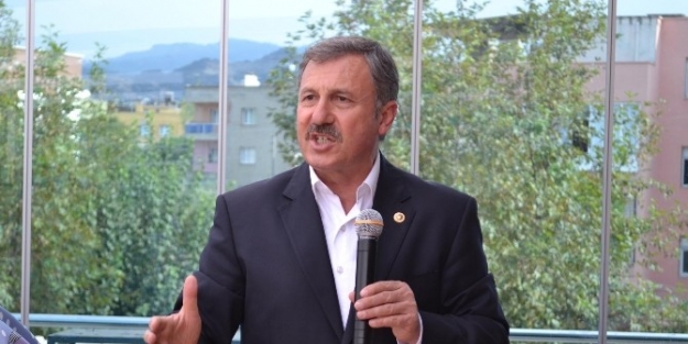 Ak Partili Özdağ, Turgutlulu Muhtarlarla Bir Araya Geldi