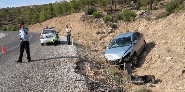 Mut’ta Trafik Kazası: 1 Yaralı