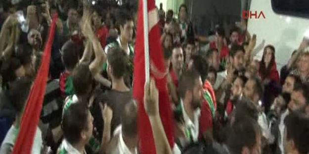 Krşıyaka'nın kupa sevinci