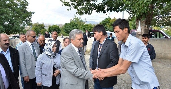 Erzincan Valisi Süleyman Kahraman Afgan Mültecilerini Ziyaret Etti