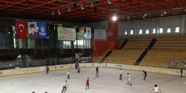 Kocaeli’de Buz Pateni Ve Buz Hokeyi Kursları Ücretsiz