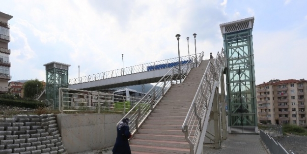 Değirmendere Köprülü Kavşağına Güvenli Yaya Geçidi