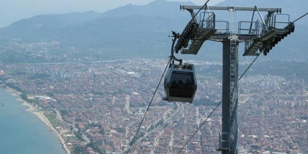 Bayramda Teleferiğe Akın