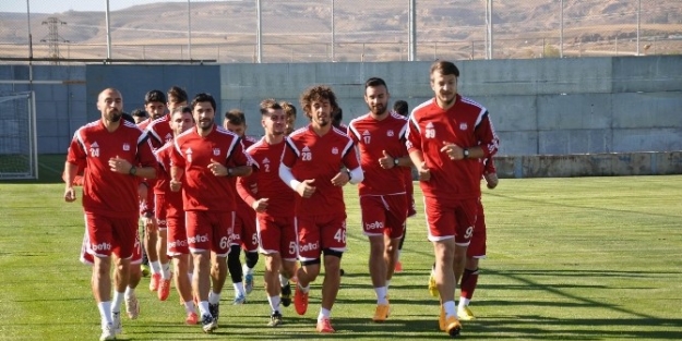 Sivasspor, Beşiktaş Maçı Hazırlıklarına Başladı