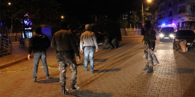 Polislere pusu kuran 5 kişi öldürüldü