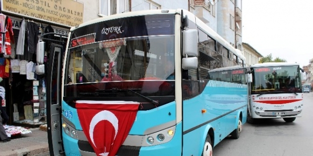 Kütahyalı Şoförlerden Terör Olaylarına Bayraklı Tepki