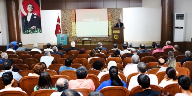 “bilim Ve Üniversite Sorunları” Konferansı