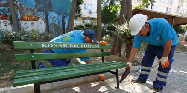 Konak Belediye Atölyesi Fabrika Gibi Çalişiyor