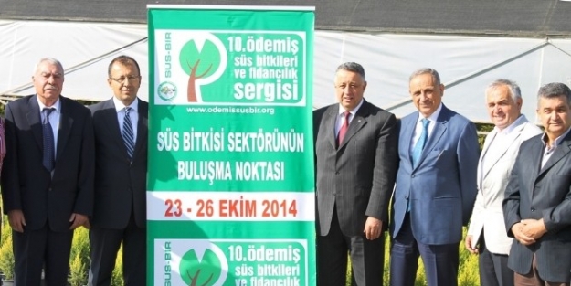 Ödemiş Kaymakamı Ateşoğlu, Süs Bitkisi Üreticileriyle Buluştu