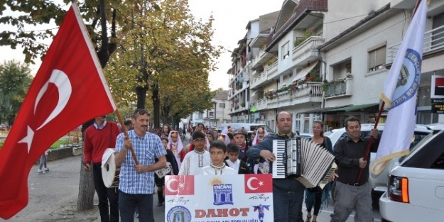 Dahot, Makedonya Pirinç Festivaline Davetli Olarak Katıldı