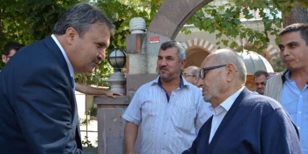 Başkan Çerçi Mahallenin Sorunlarını Yerinde İnceledi