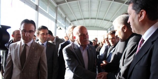 Başkan Sekmen, Kurumun Çalişmalarini İnceledi