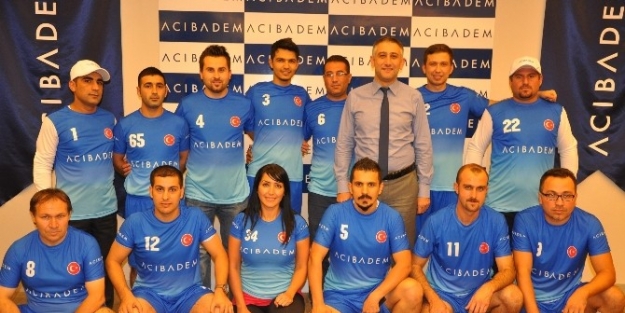 Business Cup Futbol Turnuvası’nda Acıbadem Farkı