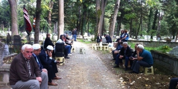 Şahap Bayav Ölümünün 6. Yılında Mezarı Başında Anıldı