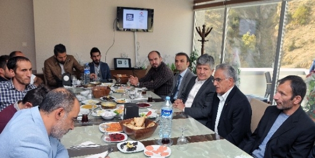 Ak Parti Gümüşhane Milletvekili Aydın Basın Toplantısı Düzenledi