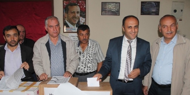 Ak Parti’de Delegeler Seçimle Belirleniyor