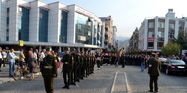Kıbrıs Gazisi Son Yolculuğuna Askeri Tören İle Uğurlandı
