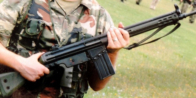 Suriye sınırında 110 adet tüfek ele geçirildi