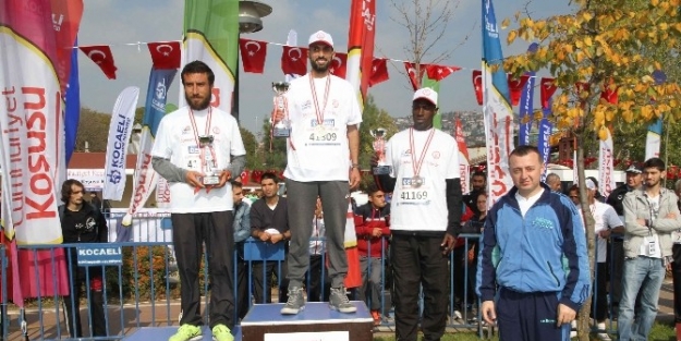 Cumhuriyet Koşusu’na Uluslararası Yoğun İlgi
