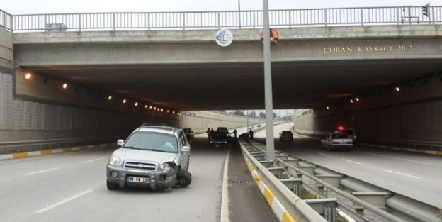 Cip Bariyere Çarpti