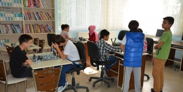 Bilgi Evi’nde Kurslar Başladı