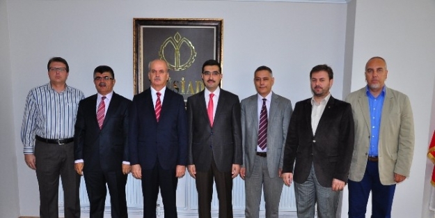 Rektör Adayı Çelebi, Müsiad Manisa Başkanı Tekin’i Ziyaret Etti