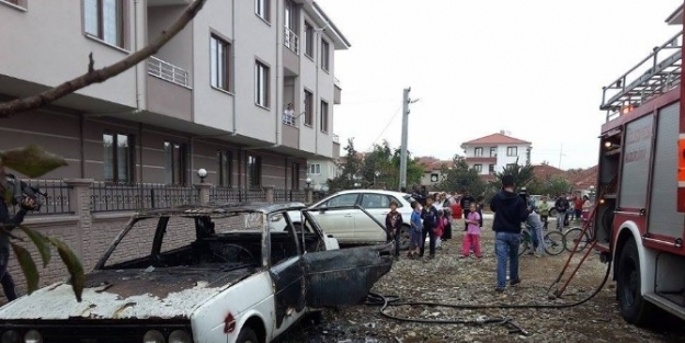 Hurda Araç Park Yandı