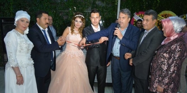 Evlilik Yolunda İlk Adımı Attılar