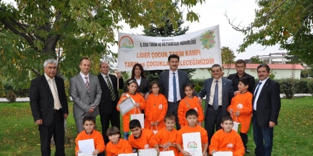 Kütahya’da ’lider Çocuk Tarım Kampı’ Etkinliği
