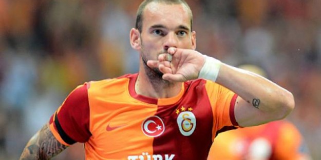 Sneijder resti çekti!