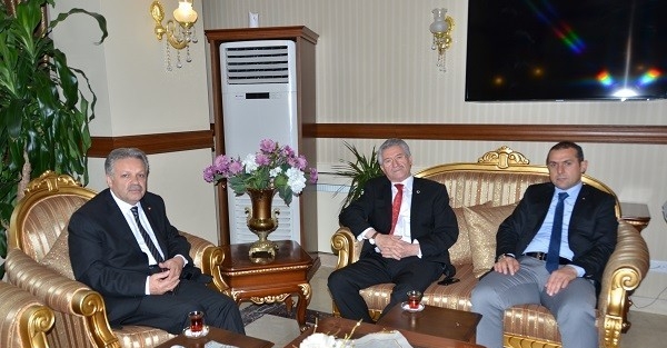 Erzincan Milletvekili Sebahattin Karakelleden Erzincan Valisi Süleyman Kahraman’a Ziyaret