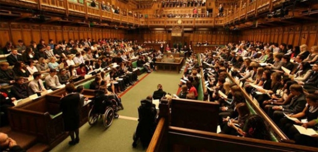 İngiliz parlamentosu'ndan tarihi karar