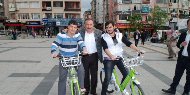 İzmit’te Herkes Bisiklet Kullanacak