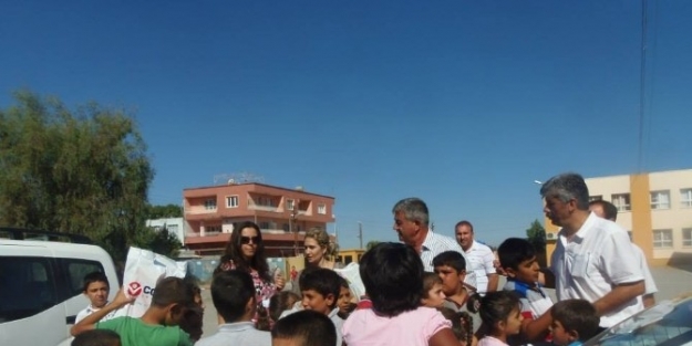 Ceyhan Ticaret Borsası’ndan Öğrencilere Kırtasiye Yardımı