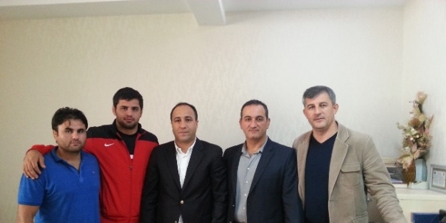 Amatör Sporcular Ve Spor Adamları Derneğinden Anlamlı Yardım!