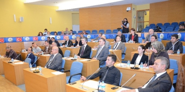 Düzce Belediye Meclisinden Önemli Kararlar