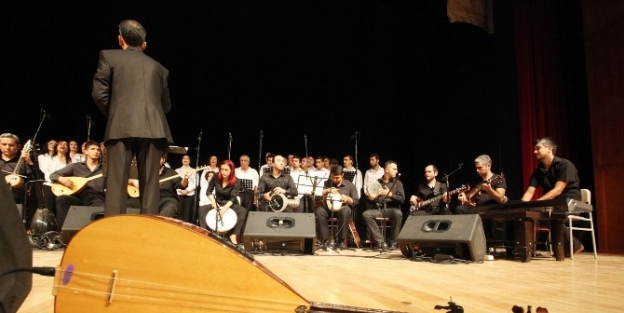 Seyhan Belediyesi’nden Kardeşlik Türküleri