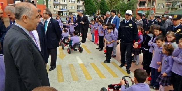 Giresun Emniyet Müdürülüğünden Çocuklara Trafiği Sevdirecek Proje Başlatıldı