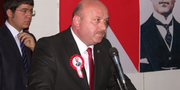 Genel Başkan Yardımcısı partisinden ihraç edildi