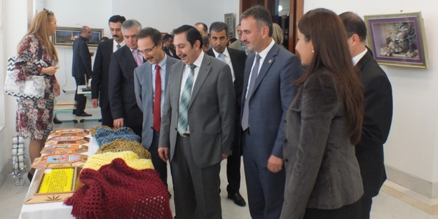 Mahkumlardan özel sergi