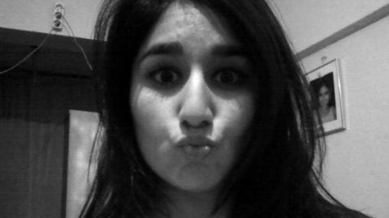 Sarj aletini prizde bırakınca...