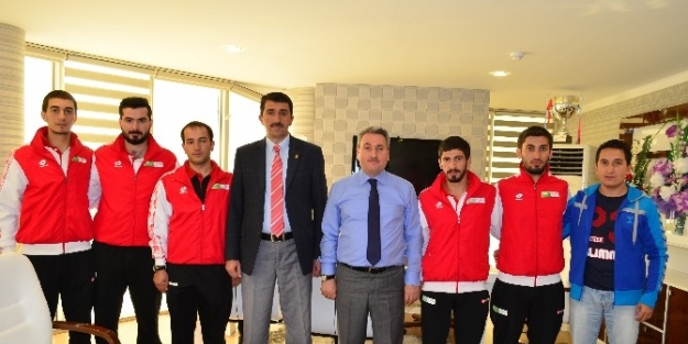Alpçilere Başarı Diledi