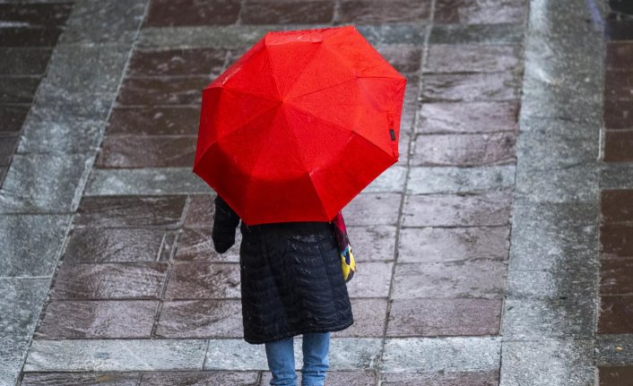 Meteoroloji'den  kuvvetli yağış uyarısı! Ani sel ve su baskınlarına dikkat