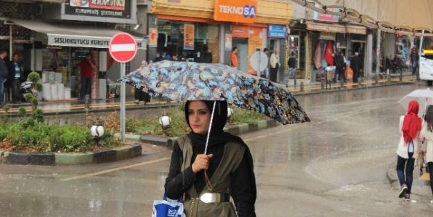 Kilis’te Yağmur Etkili Oluyor