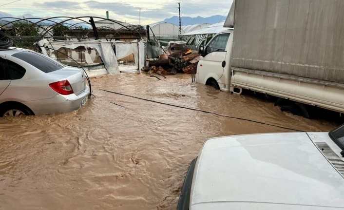 Kumluca güne felaketle uyandı!