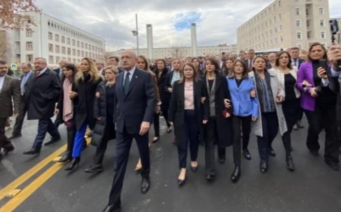 CHP'den Adalet Bakanlığı'na protesto yürüyüşü