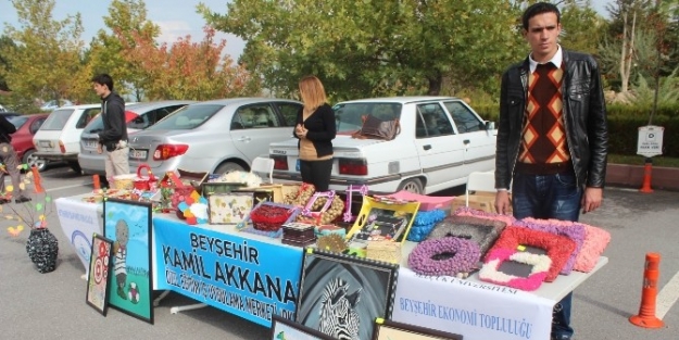 Özel Öğrencilerin El Emekleri Sergiledi