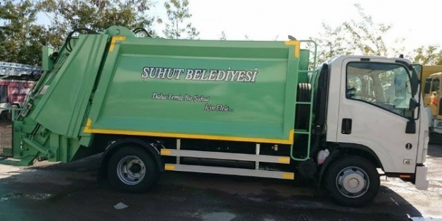 Şuhut’ta Yeni Çöp Kamyonları Hizmete Girdi