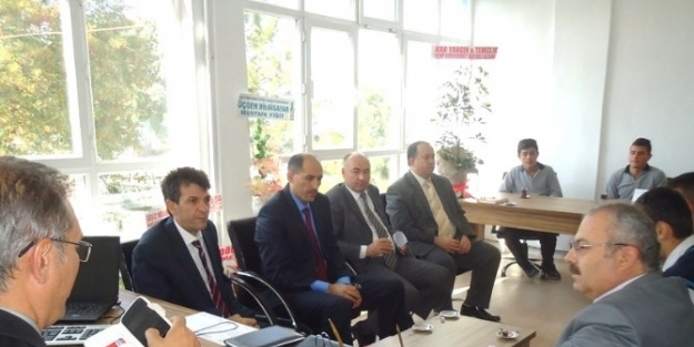 Kaymakam Avni Kula İlçedeki Yatılı Okulları Ziyaret Etti